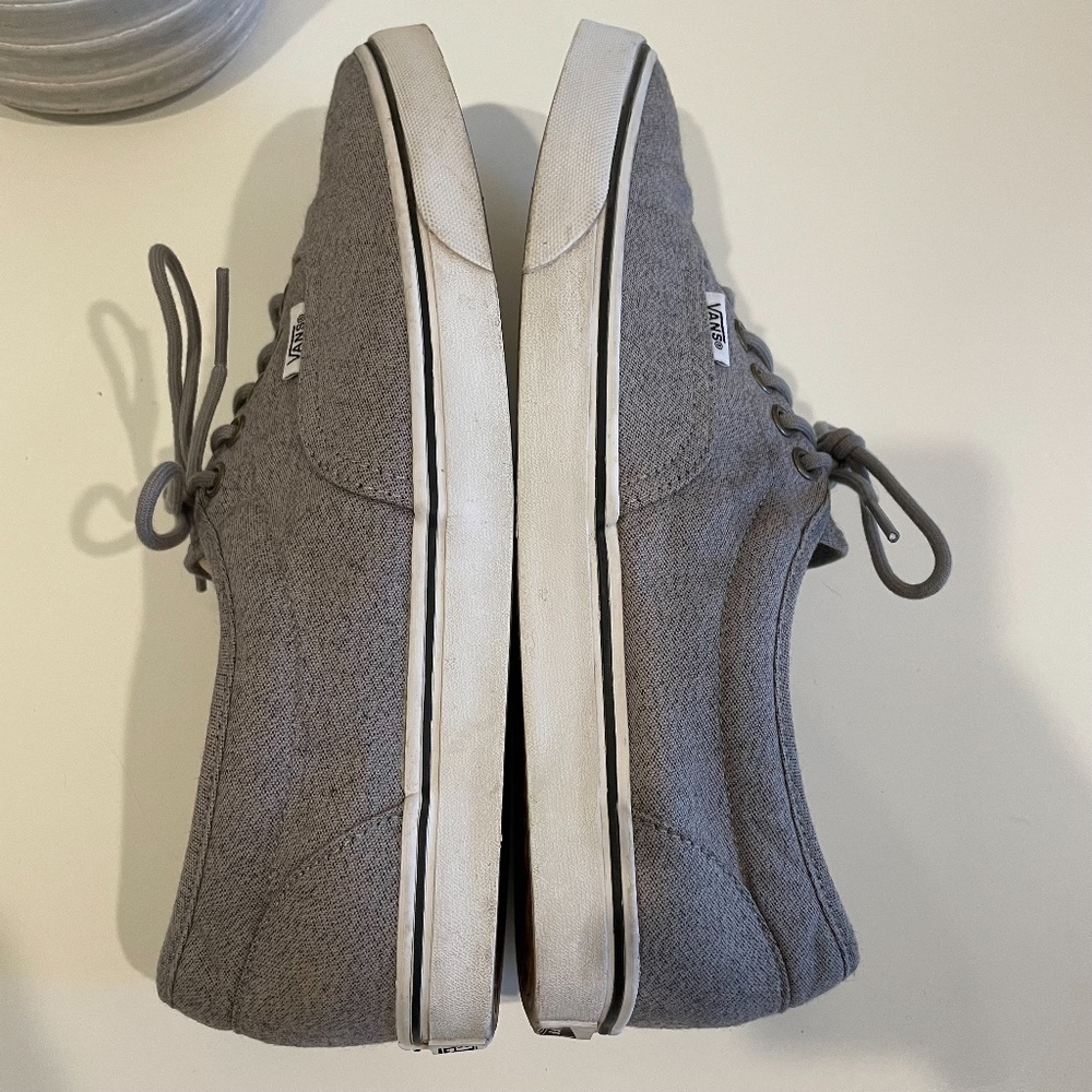 EUC Van's Canvas Atwood Classic Low Grey/Black Canvas Shoes - Picture 6 of 9